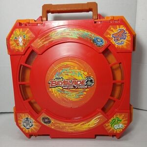 Beyblade Metal Fusion Folding Travel Battle Arena Stadium Carrying Case - Red.